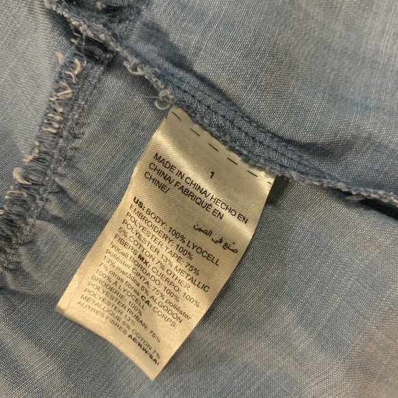 Chicos Sz 1 Medium Coin Embroidered Denim Chambray Jacket Boho - Picture 5 of 8